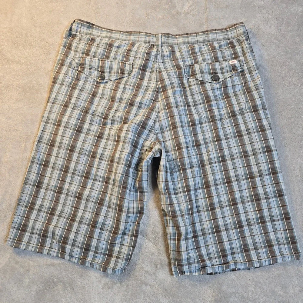 Levis these levi